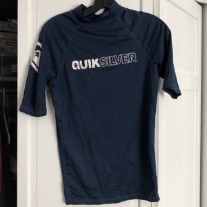 Quicksilver water top